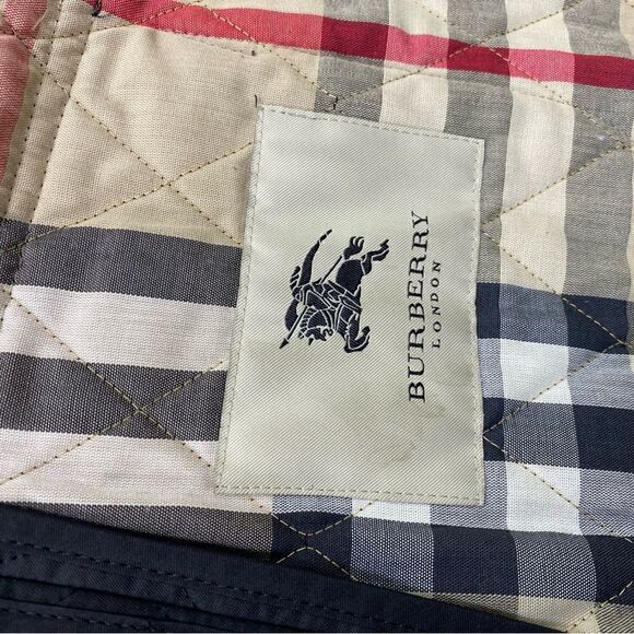 Burberry Britt Women’s Quilted Utility Jacket Black size S - Picture 8 of 9